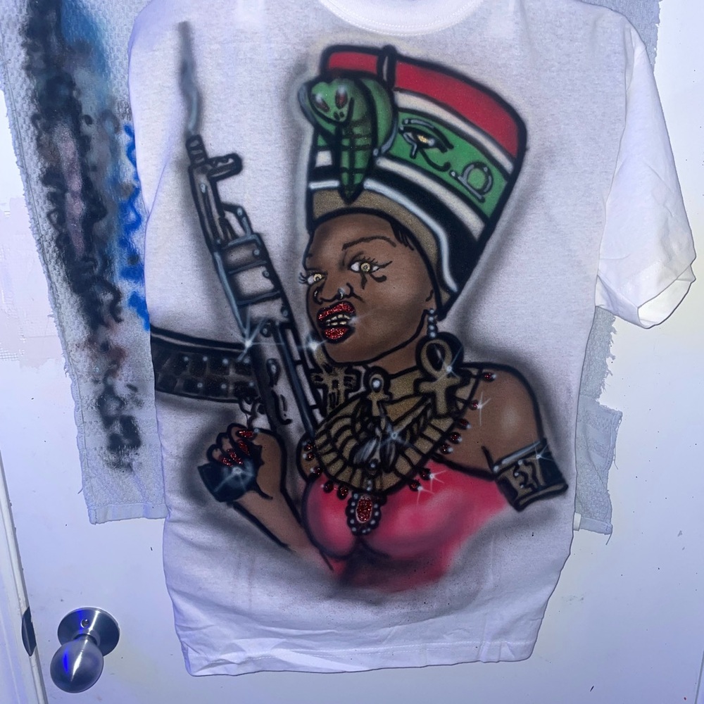 Custom tees - Picture 4 of 4